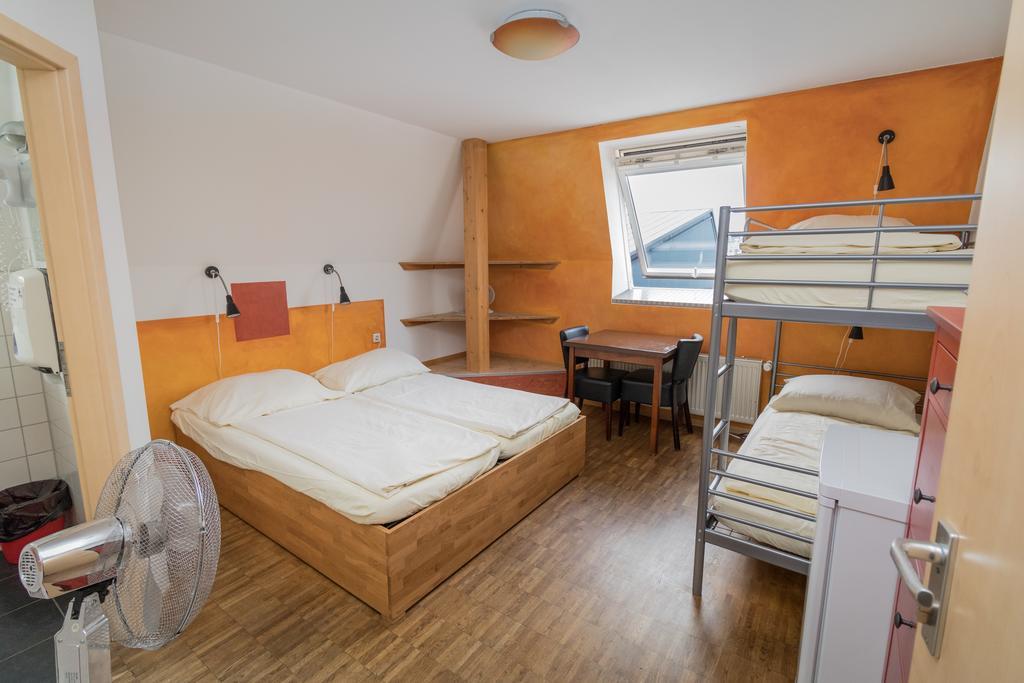 Ostello Alex 30